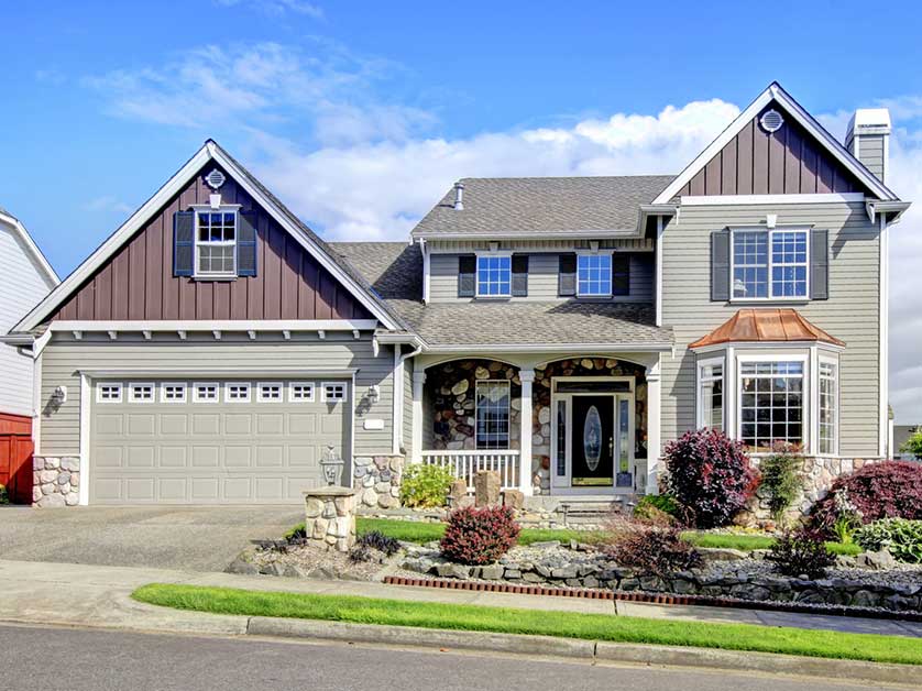 Combining Siding Materials and Profiles